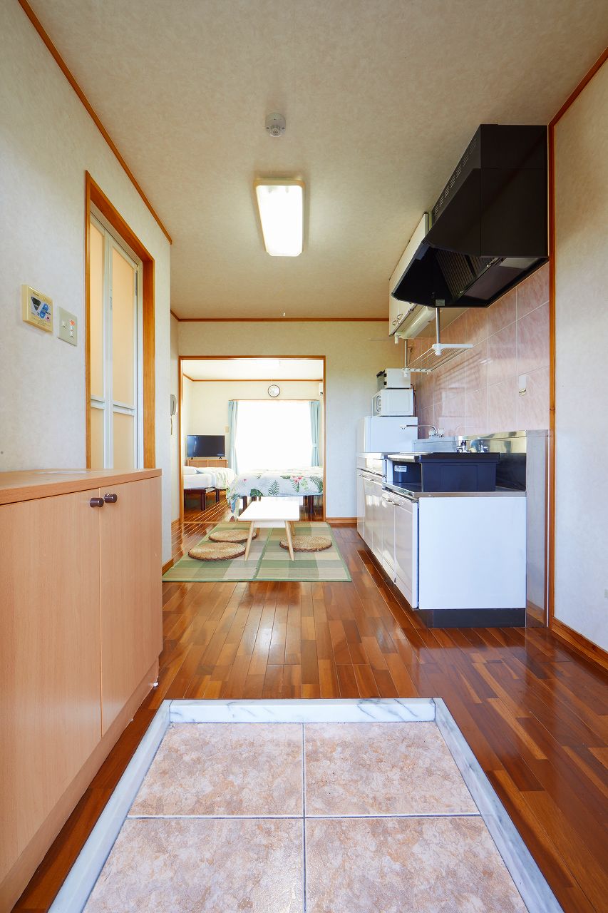 Okinawa YOMITAN-SON NAKAGAMI-GUN HostelEntire building for sale Okinawa YOMITAN-SON NAKAGAMI-GUN HostelEntire building for sale