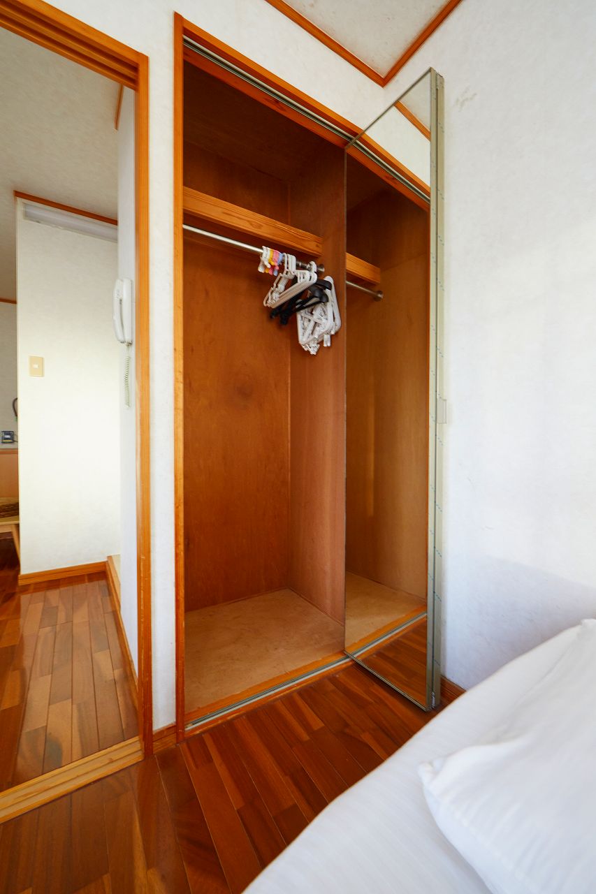 Okinawa YOMITAN-SON NAKAGAMI-GUN HostelEntire building for sale Okinawa YOMITAN-SON NAKAGAMI-GUN HostelEntire building for sale