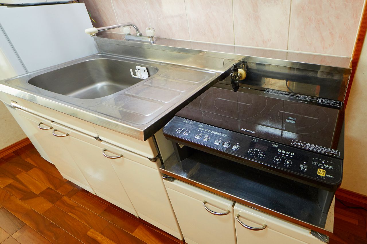 Okinawa YOMITAN-SON NAKAGAMI-GUN HostelEntire building for sale Okinawa YOMITAN-SON NAKAGAMI-GUN HostelEntire building for sale