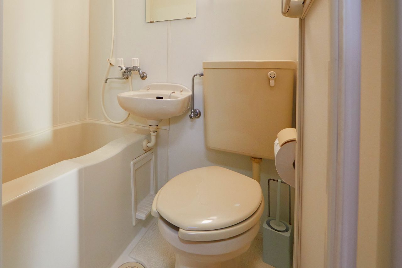 Okinawa YOMITAN-SON NAKAGAMI-GUN HostelEntire building for sale Okinawa YOMITAN-SON NAKAGAMI-GUN HostelEntire building for sale