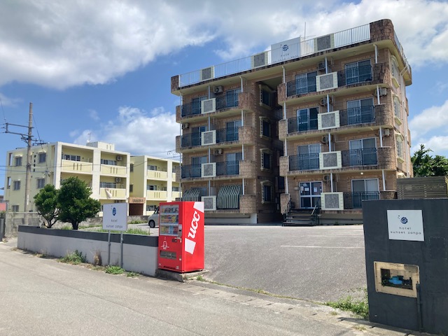 Okinawa YOMITAN-SON NAKAGAMI-GUN HostelEntire building for sale Okinawa YOMITAN-SON NAKAGAMI-GUN HostelEntire building for sale