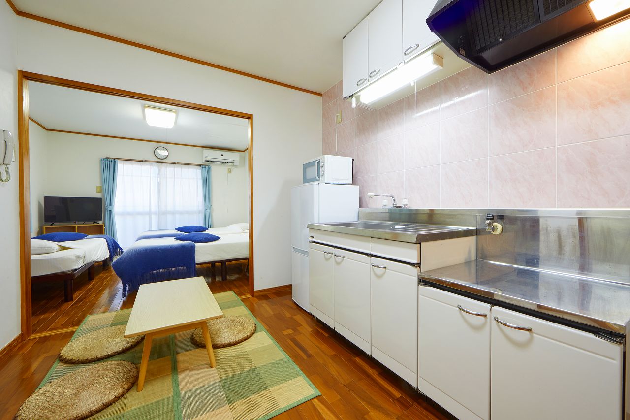 Okinawa YOMITAN-SON NAKAGAMI-GUN HostelEntire building for sale Okinawa YOMITAN-SON NAKAGAMI-GUN HostelEntire building for sale