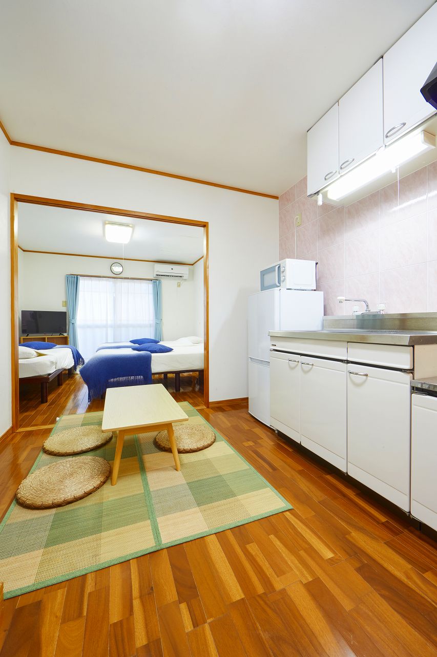 Okinawa YOMITAN-SON NAKAGAMI-GUN HostelEntire building for sale Okinawa YOMITAN-SON NAKAGAMI-GUN HostelEntire building for sale