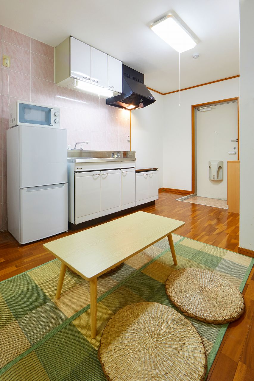 Okinawa YOMITAN-SON NAKAGAMI-GUN HostelEntire building for sale Okinawa YOMITAN-SON NAKAGAMI-GUN HostelEntire building for sale