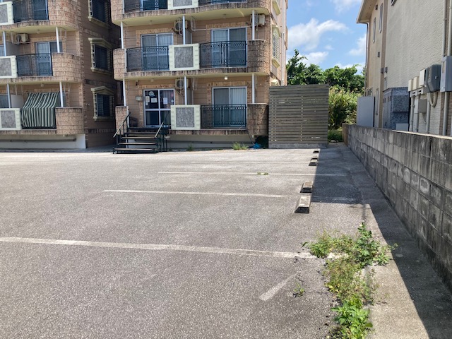 Okinawa YOMITAN-SON NAKAGAMI-GUN HostelEntire building for sale Okinawa YOMITAN-SON NAKAGAMI-GUN HostelEntire building for sale